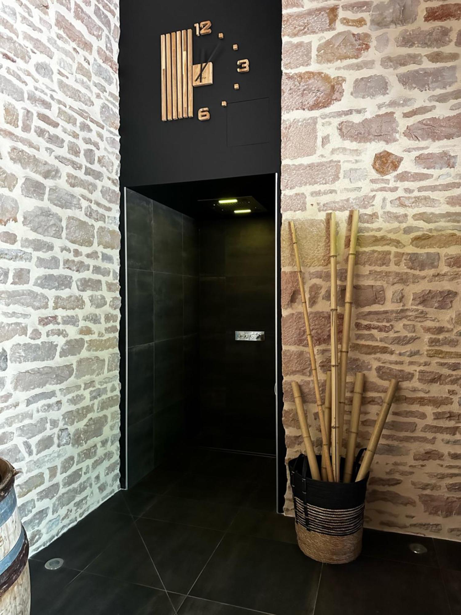 Le Gite Du Carge D'Arlay Charnay-lès-Mâcon Exteriör bild